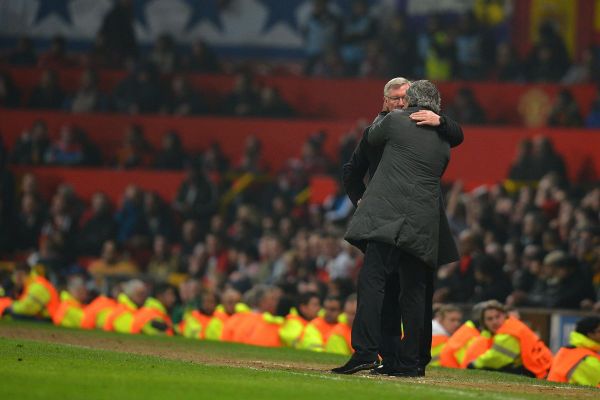  里昂队长续约至2026,承诺率队重返欧冠  