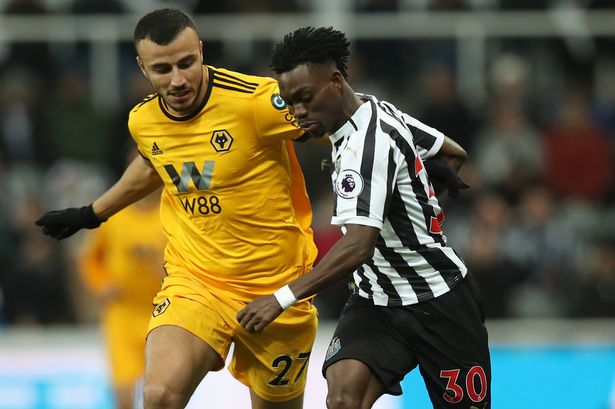  特拉奥雷千里奔袭，狼队战平喜鹊不分伯仲